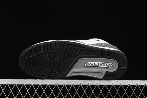 AJ Spizike Low Cool Grey FQ1759-102