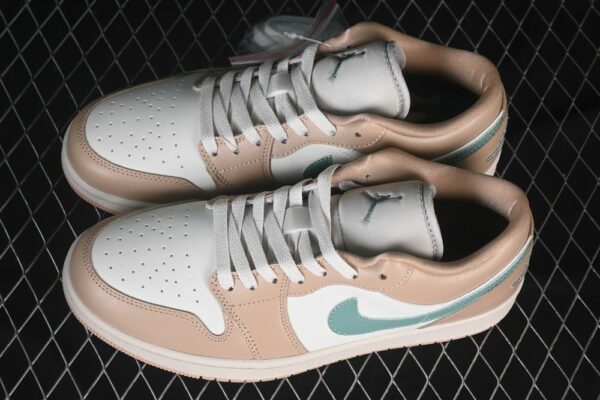 AJ 1 Low Hemp DC0774-130