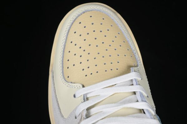 AJ Stadium 90 Sanddrift Glacier Blue HQ3438-101