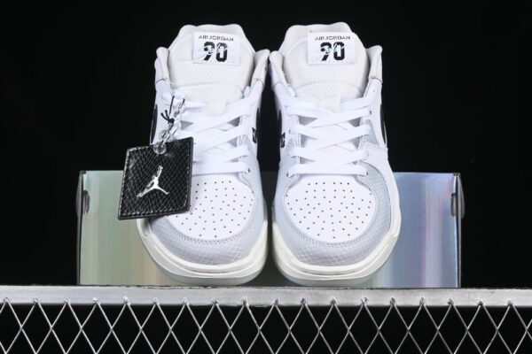AJ Stadium 90 Year of the Snake HV4092-100
