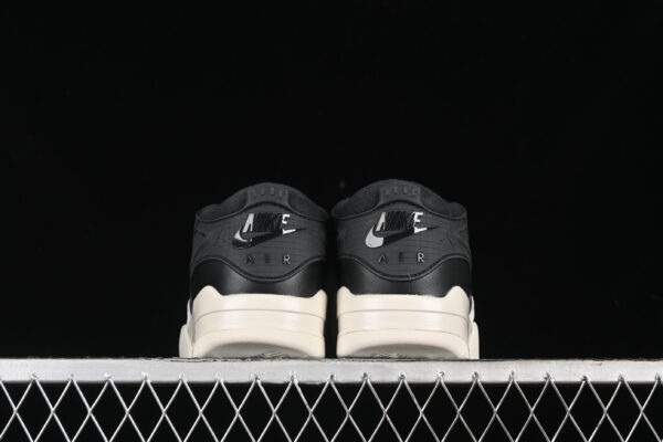 AJ 4 RM Black Light FQ7939-001