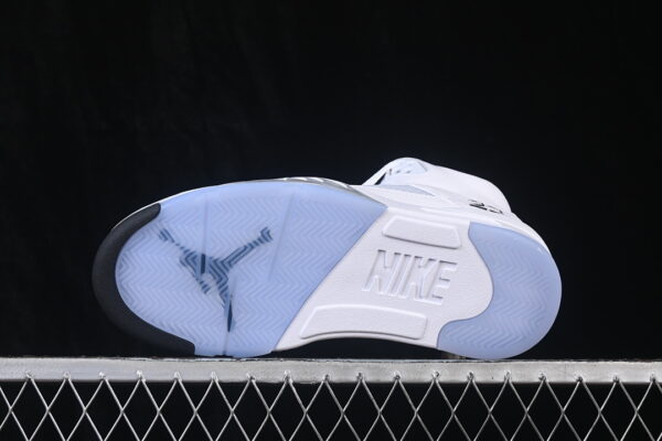 AJ 5 Retro ‘White Metallic’ HQ7978-103