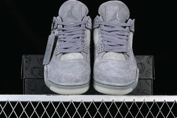 AJ 4 Retro Kaws 930155-003