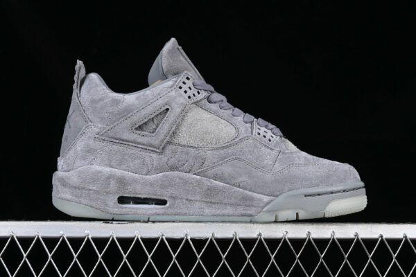 AJ 4 Retro Kaws 930155-003