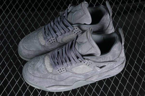 AJ 4 Retro Kaws 930155-003