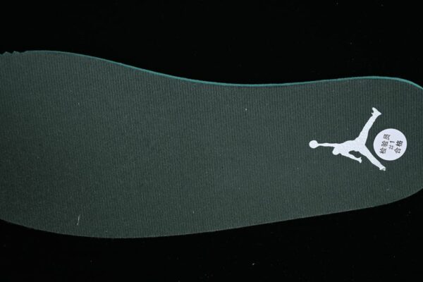 AJ Stadium 90 White Light Olive FB2269-103