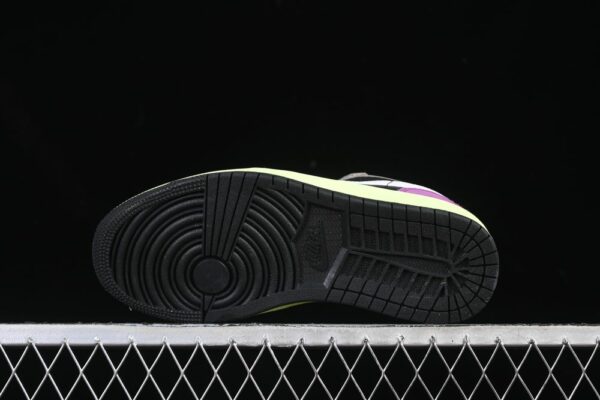 AJ 1 Low SE Tokyo Bio Hack HQ2010-005