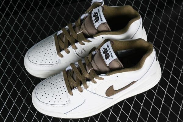 AJ Stadium 90 Brown Kelp FB2269-102