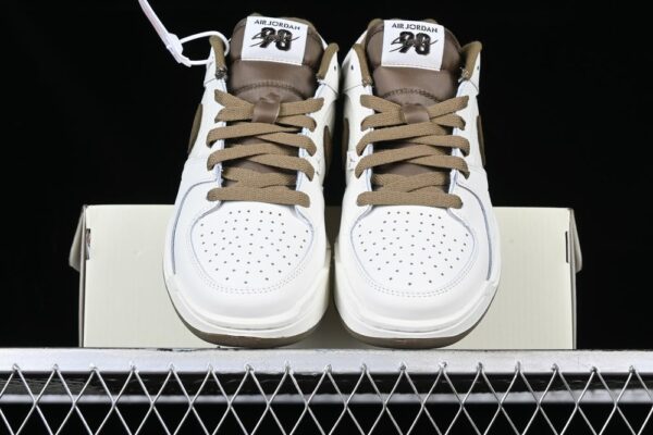 AJ Stadium 90 Brown Kelp FB2269-102