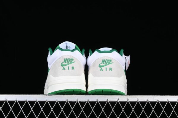 AJ Stadium 90 White Clover Green DX4397-103
