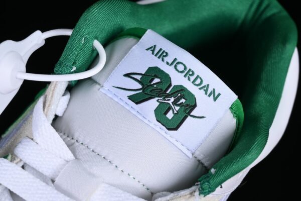 AJ Stadium 90 White Clover Green DX4397-103