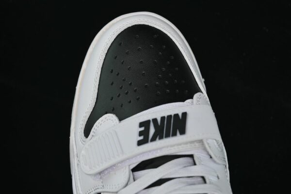 AJ Legacy 312 Low Reverse Panda CD7069-111