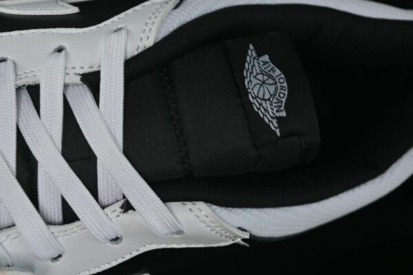 AJ Legacy 312 Low Reverse Panda CD7069-111