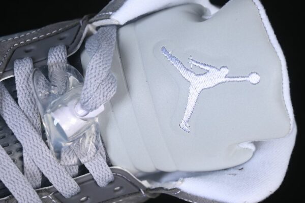 AJ 5 Retro ‘Wolf Grey’ 2026 DD0587-002