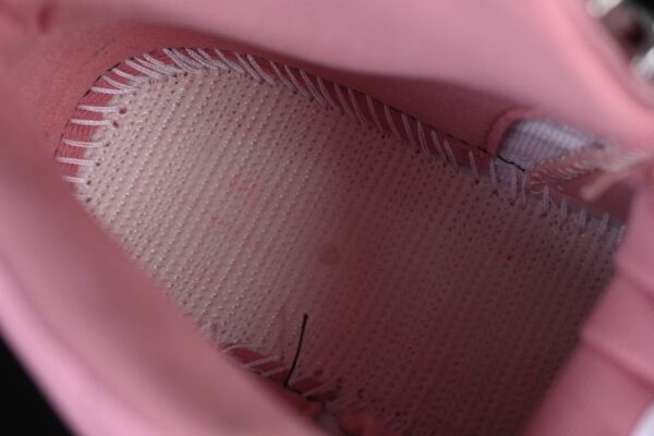 AJ 12 Retro GS ‘Pearl Pink’ 510815-600