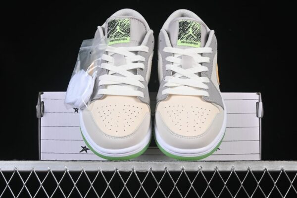 AJ 1 Low GS ‘Erase Your Mistakes’ HQ2030-001