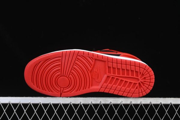 AJ 1 Low ‘Patent Varsity Red Black’ HV4089-006