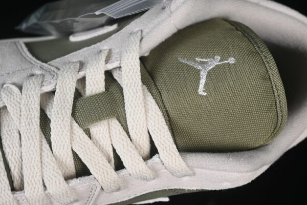 AJ 1 Low ‘Medium Olive Sail’ HV4089 201