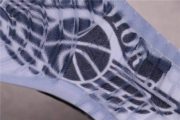 AJ 1 Low x Dior ‘White Grey’ CN8608-002 AJ 1 Low x Dior ‘White Grey’ CN8608-002