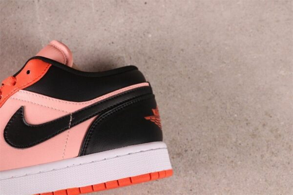 AJ 1 Low SE ‘Rush Orange Black’ DM3379-600 AJ 1 Low SE ‘Rush Orange Black’ DM3379-600