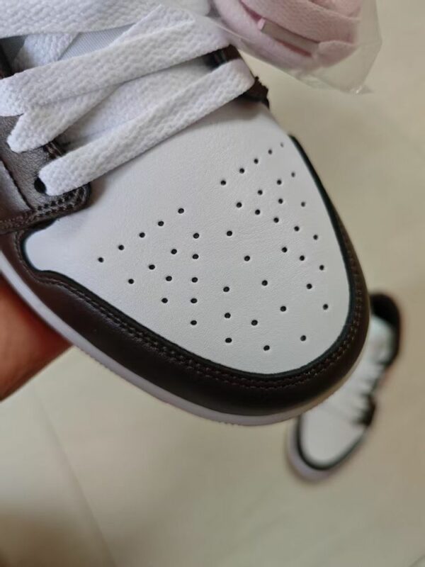 AJ 1 Low ‘Brown Powder Pink’ DC0774-182