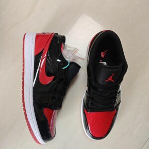 AJ 1 Low ‘Black Red’ 553558-063