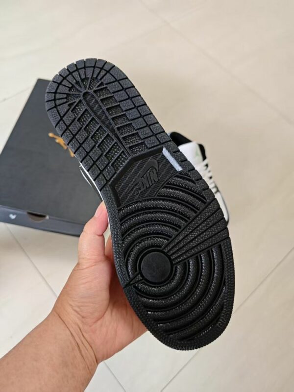 AJ 1 Low Customized 553558-131 AJ 1 Low Customized 553558-131