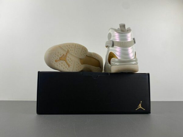 AJ 8 Retro ‘Champagne’ 832821-030 AJ 8 Retro ‘Champagne’ 832821-030