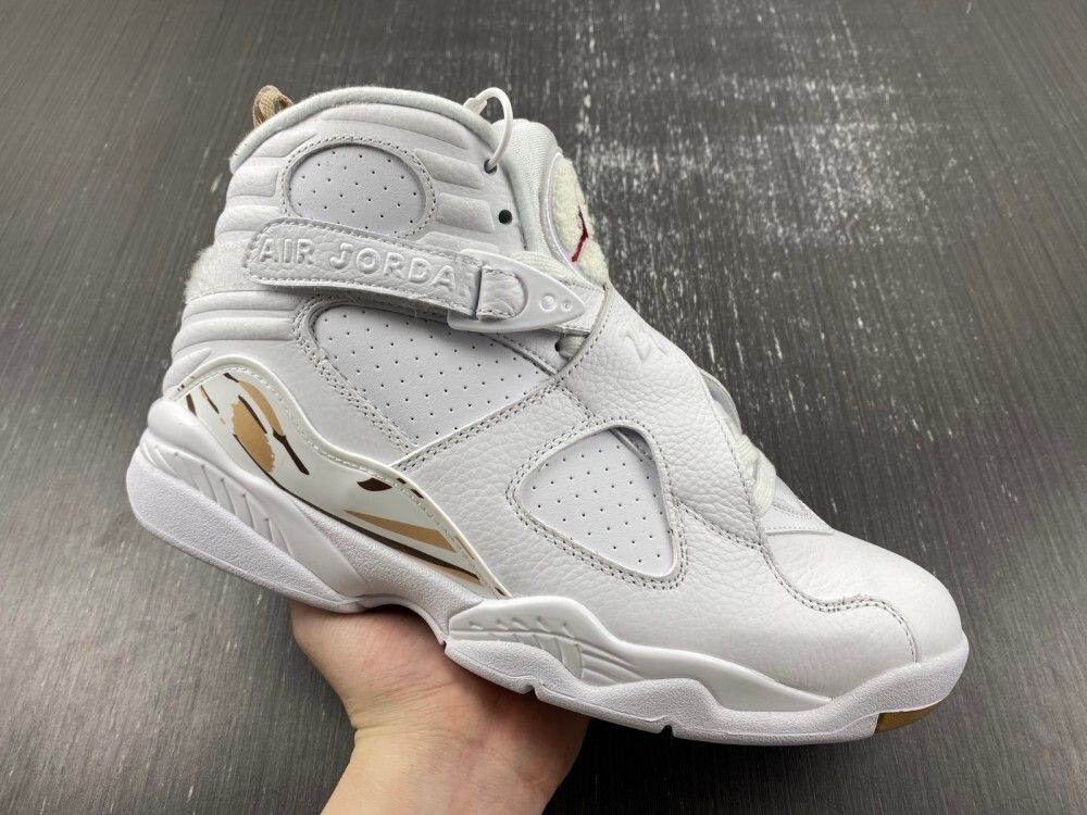 AJ 8 Retro x OVO ‘White’ AA1239-135 AJ 8 Retro x OVO ‘White’ AA1239-135