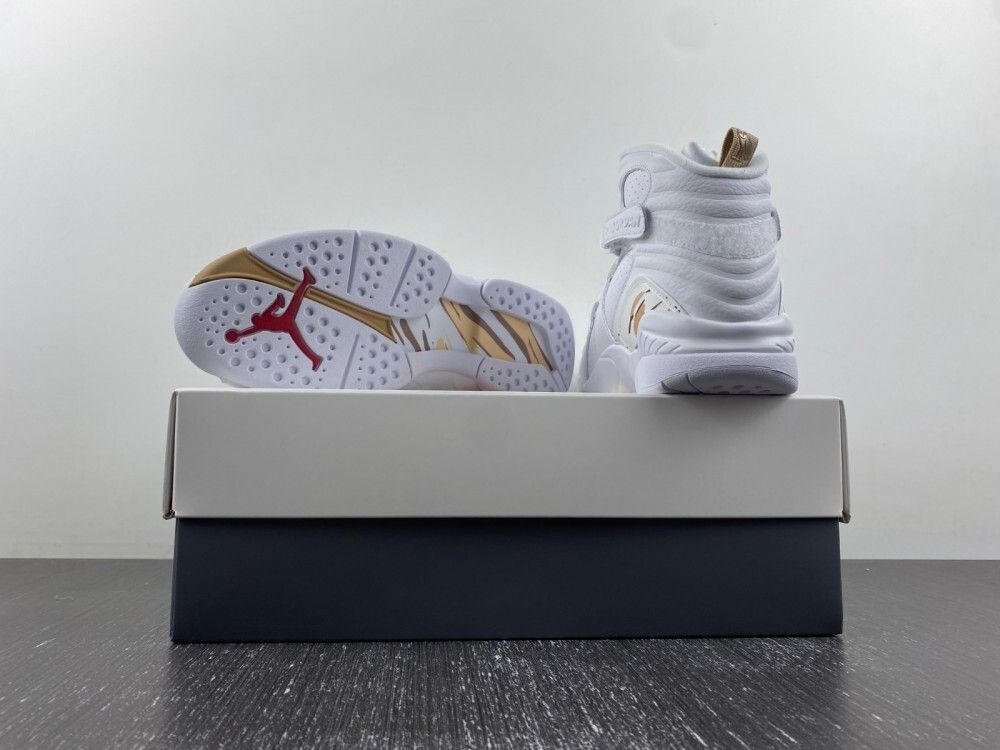 AJ 8 Retro x OVO ‘White’ AA1239-135 AJ 8 Retro x OVO ‘White’ AA1239-135