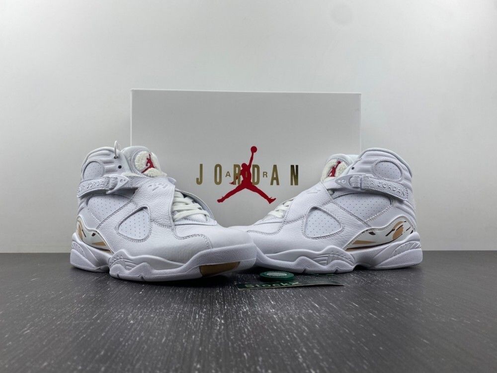 AJ 8 Retro x OVO ‘White’ AA1239-135 AJ 8 Retro x OVO ‘White’ AA1239-135