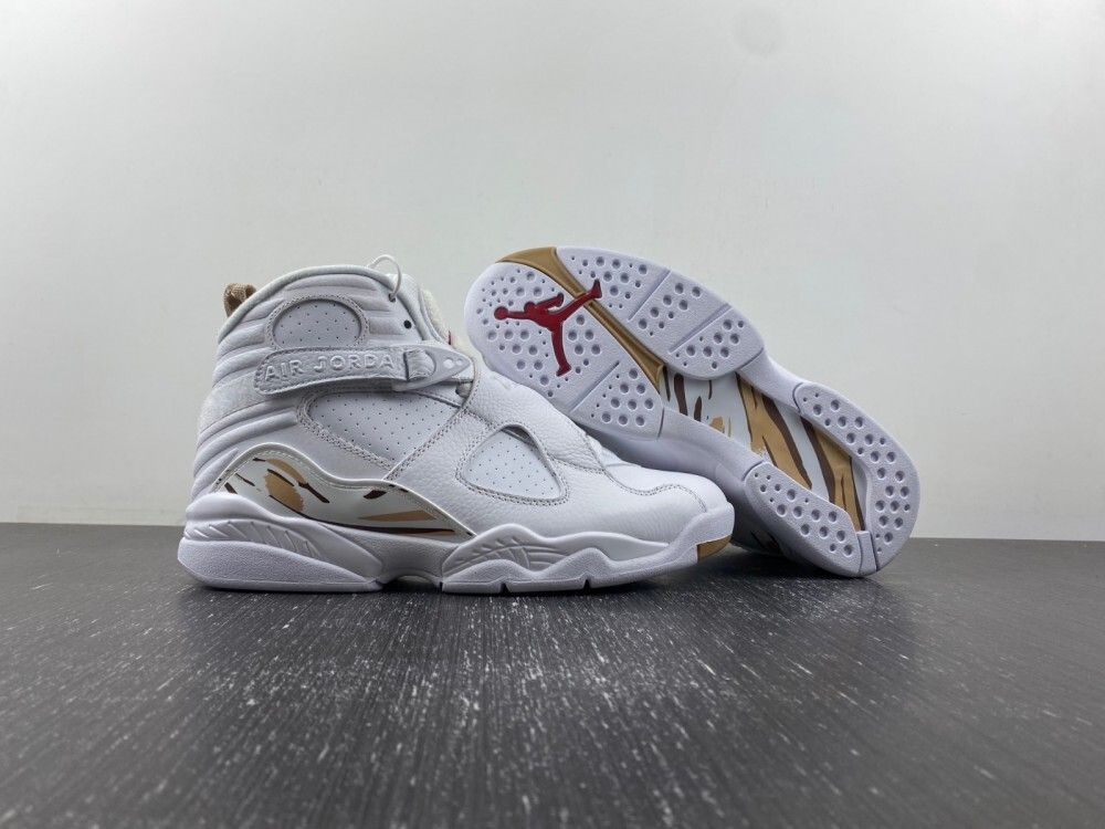 AJ 8 Retro x OVO ‘White’ AA1239-135 AJ 8 Retro x OVO ‘White’ AA1239-135