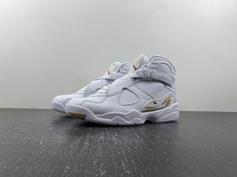AJ 8 Retro x OVO ‘White’ AA1239-135 AJ 8 Retro x OVO ‘White’ AA1239-135
