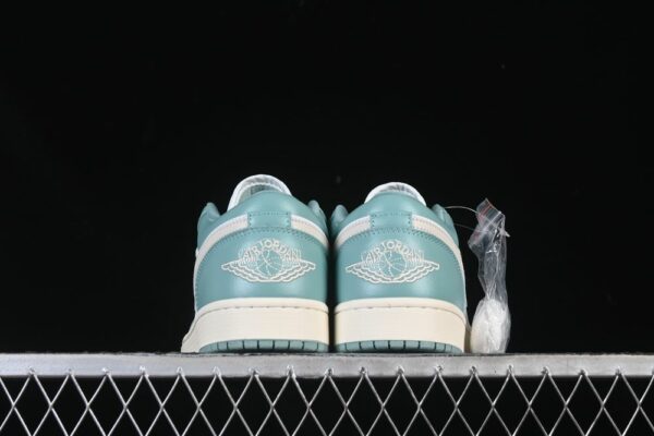 AJ 1 Low ‘White Cannon’ DC0774-138