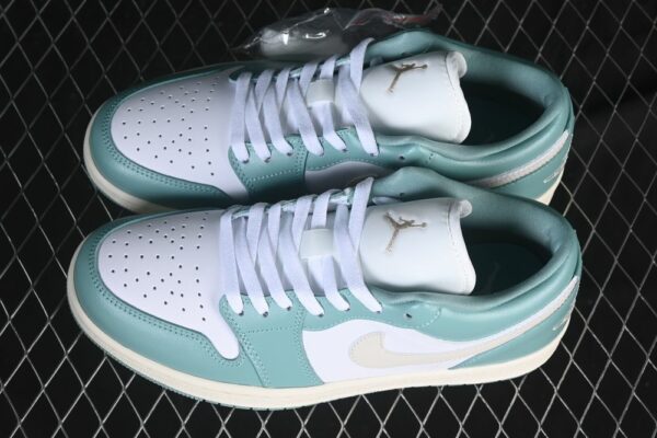 AJ 1 Low ‘White Cannon’ DC0774-138