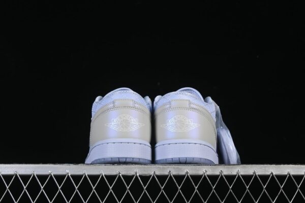 AJ 1 Low SE ‘Pearlized’ IM5129-010