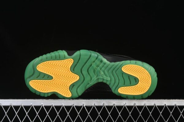 AJ 11 Retro ‘Black Green’ CT8012-037