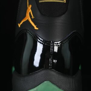 AJ 11 Retro 'Black Green' CT8012-037 9 65fd766c result