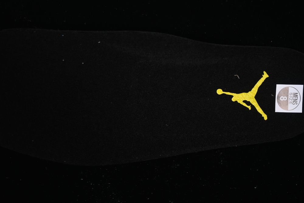 AJ 11 Retro ‘Black Green’ CT8012-037 AJ 11 Retro ‘Black Green’ CT8012-037