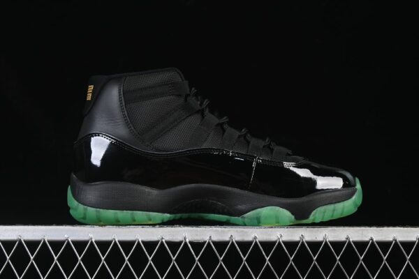 AJ 11 Retro ‘Black Green’ CT8012-037