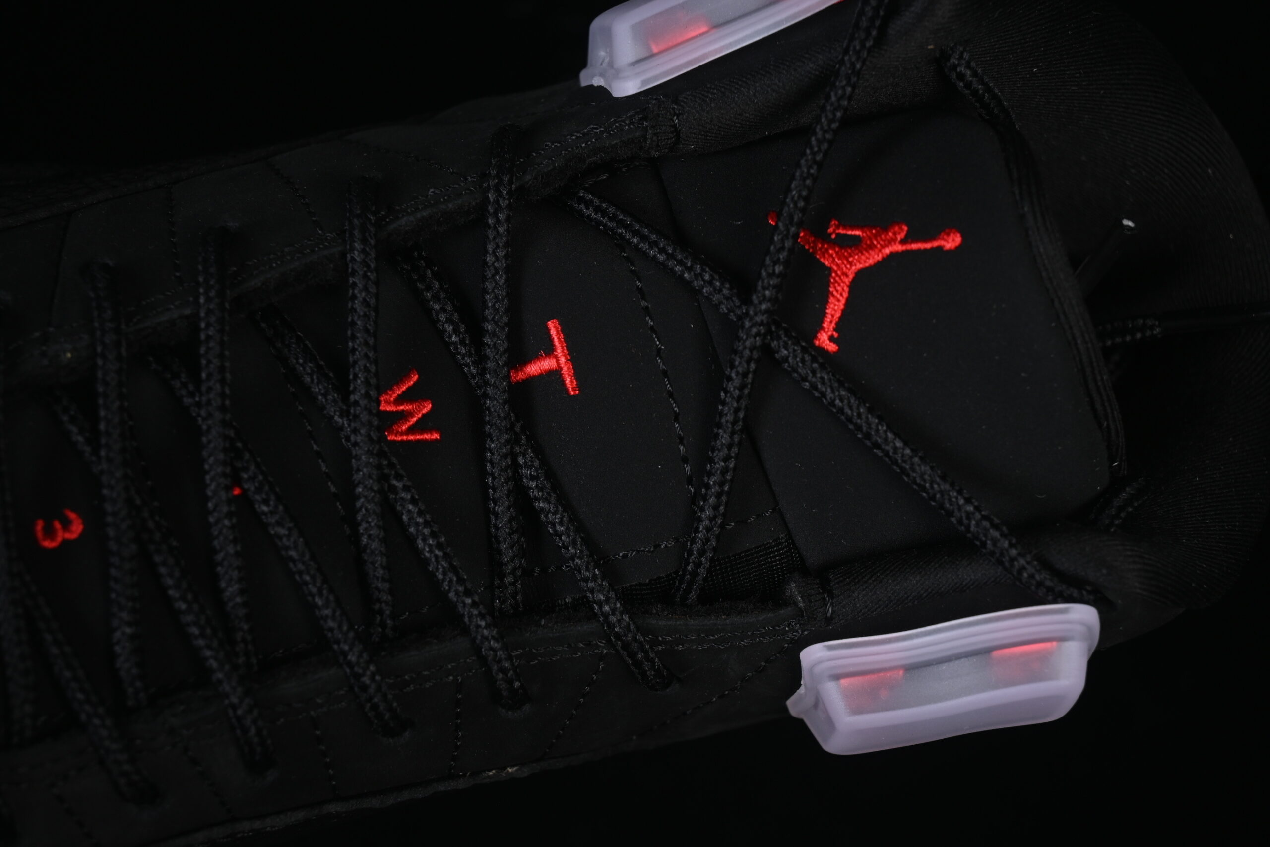 AJ 12 Retro Bloodline CT8013-001 AJ 12 Retro Bloodline CT8013-001