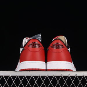AJ 1 Low OG Chicago 705329-600 11 6c8537d6