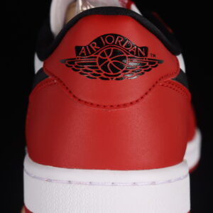 AJ 1 Low OG Chicago 705329-600 8 67d24c3c