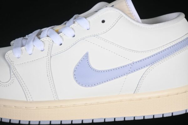 AJ 1 Low ‘Ghost’ DC0774 106 AJ 1 Low ‘Ghost’ DC0774 106