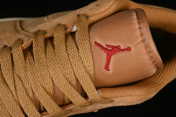 AJ 1 Low SE ‘Flax’ HV4089-200