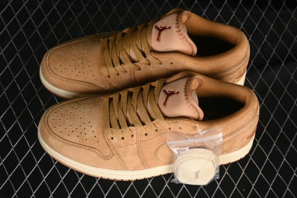AJ 1 Low SE ‘Flax’ HV4089-200