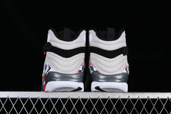 AJ 8 ‘Bugs Bunny’ 305381-103 MJ