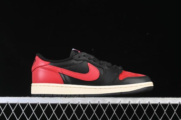 AJ 1 Low Travis Scott ‘Bred’ DM7866-061