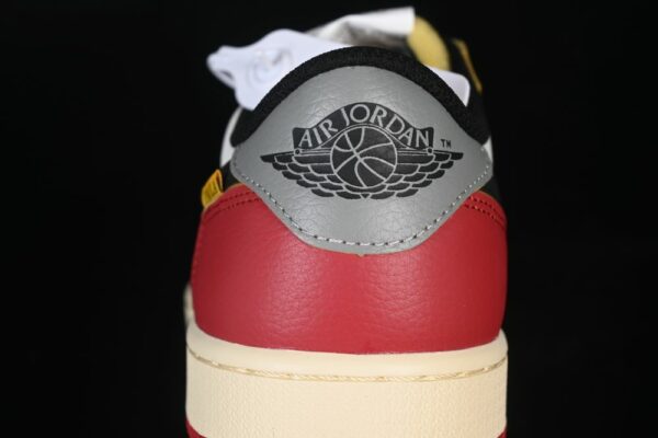 AJ 1 Low OG Union LA ‘Chicago Shadow’ HQ6998-600 AJ 1 Low OG Union LA ‘Chicago Shadow’ HQ6998-600