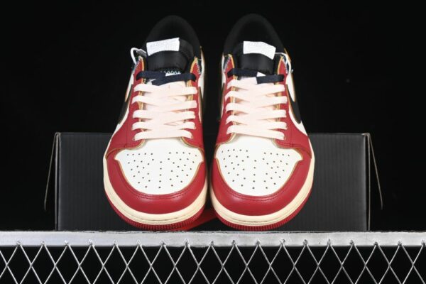 AJ 1 Low OG Union LA ‘Chicago Shadow’ HQ6998-600 AJ 1 Low OG Union LA ‘Chicago Shadow’ HQ6998-600
